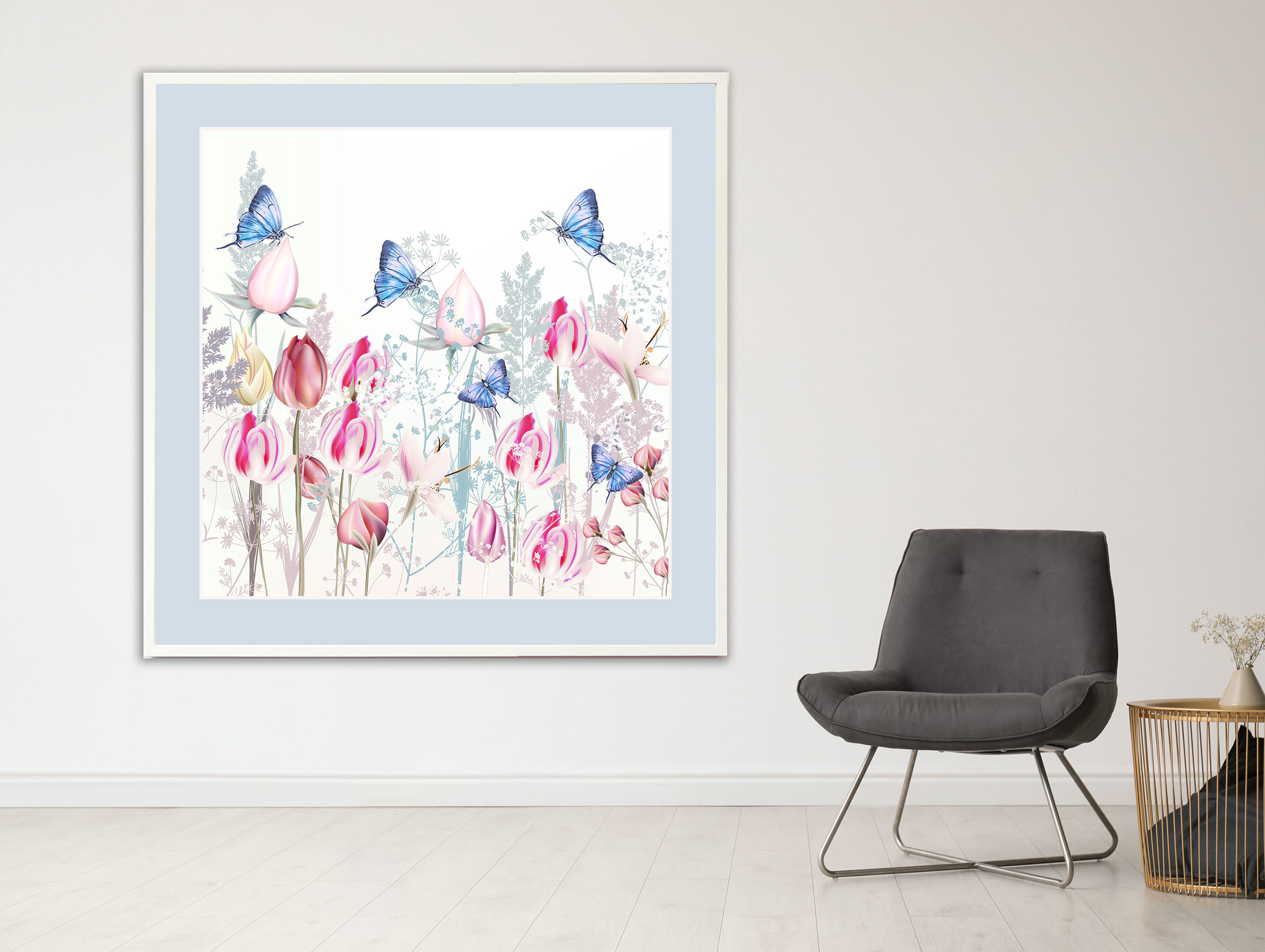 Blaue Schmetterlinge in der Tulpenwiese